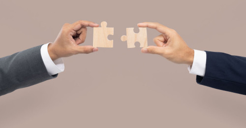 Co znamená synergie ve 4finu a proč spolupráce s realitním makléřem?